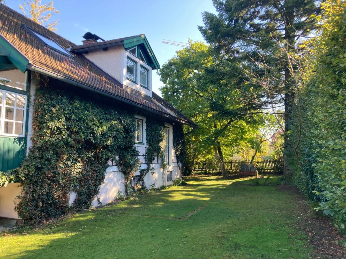 Haus Mit Sauna Und Privatem Badeteich In Anif Bei Salzburg Eksteriør billede