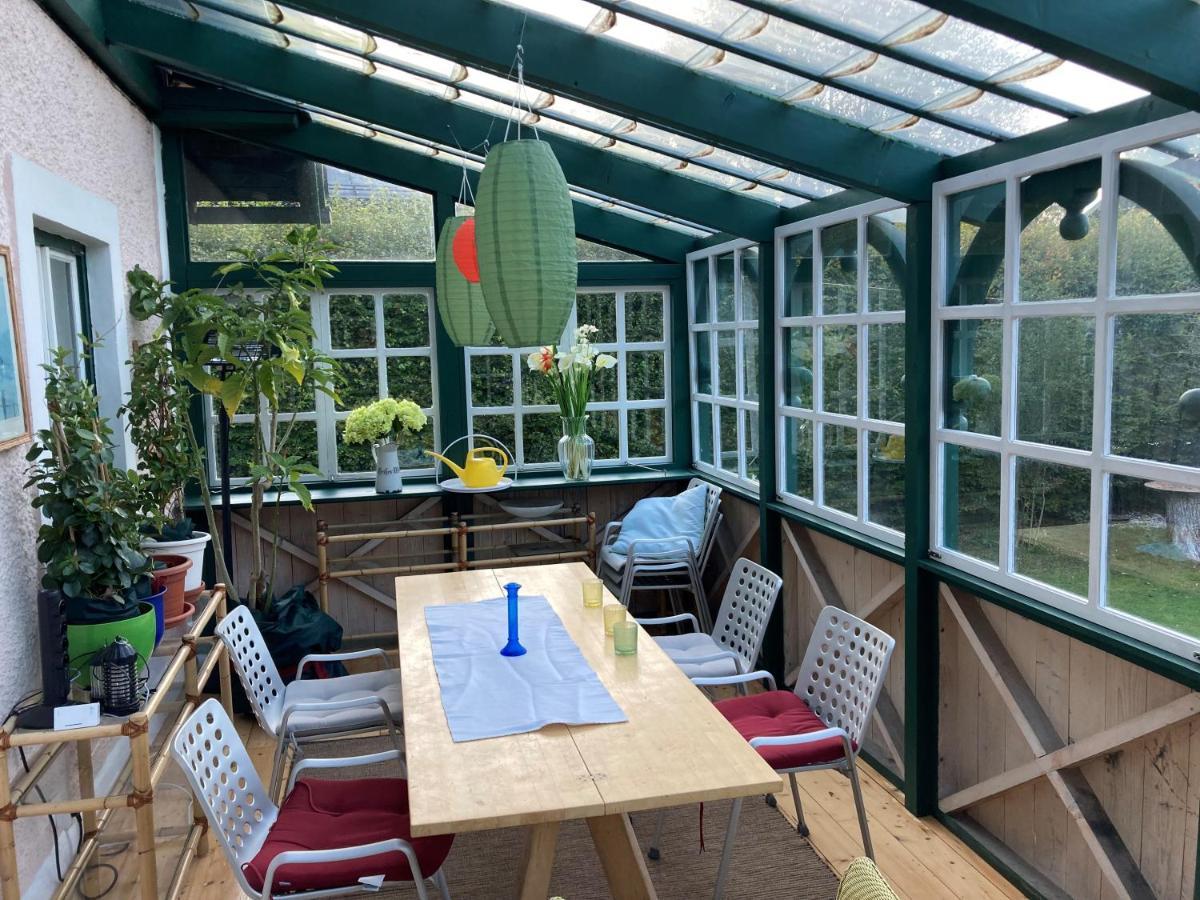 Haus Mit Sauna Und Privatem Badeteich In Anif Bei Salzburg Eksteriør billede